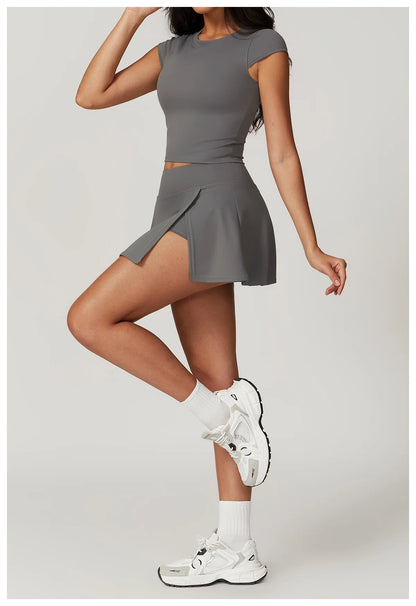 Custom LOGO women's beautiful back tight yoga set quick-drying high waist hip lift running fitness sports skirt 2-piece set