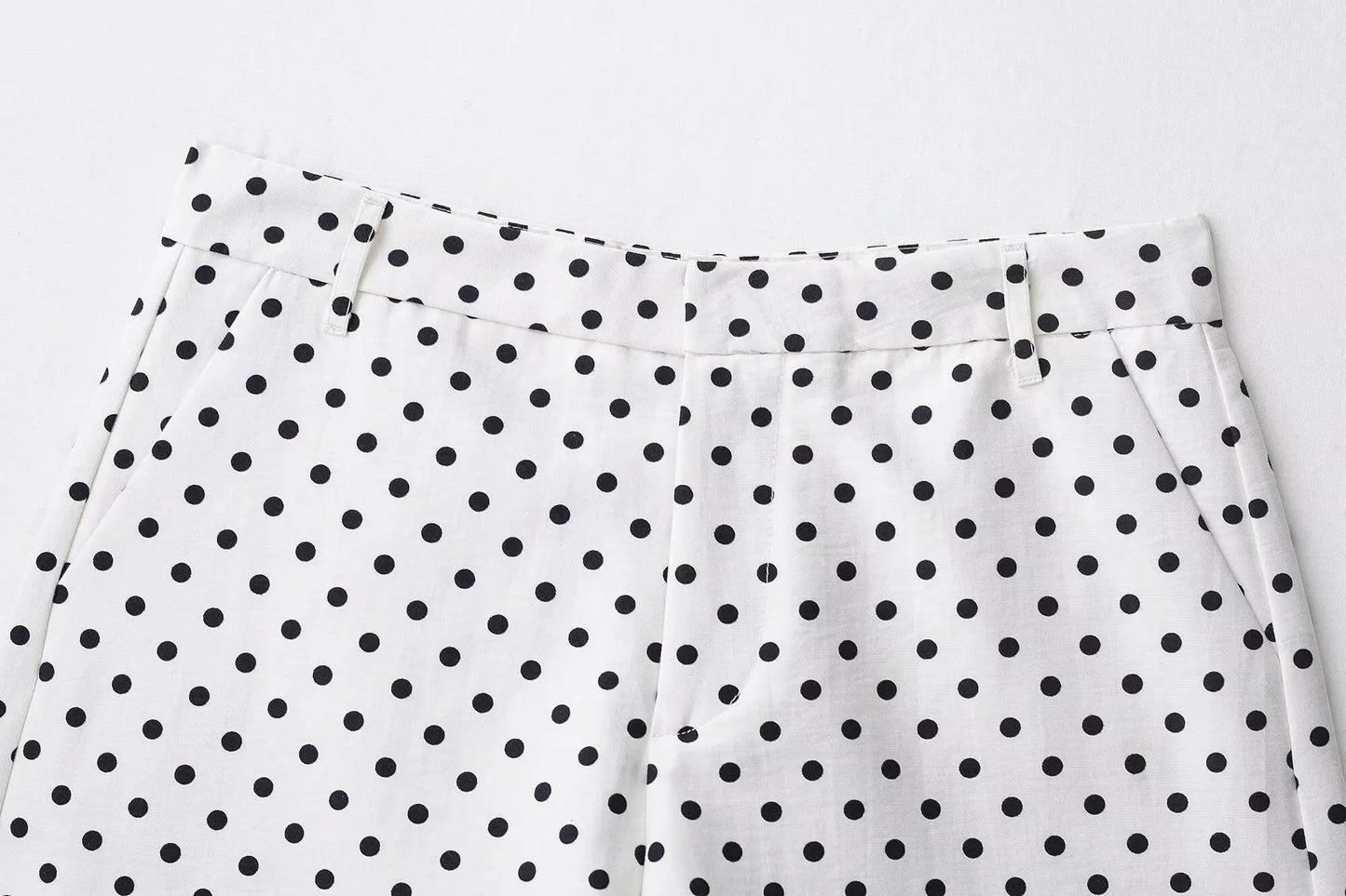 HH Woman Autumn Long Sleeves Turtleneck Zipper With Pockets Drawstring Casual Coats Women Fashion Polka Dot Printed Jacket