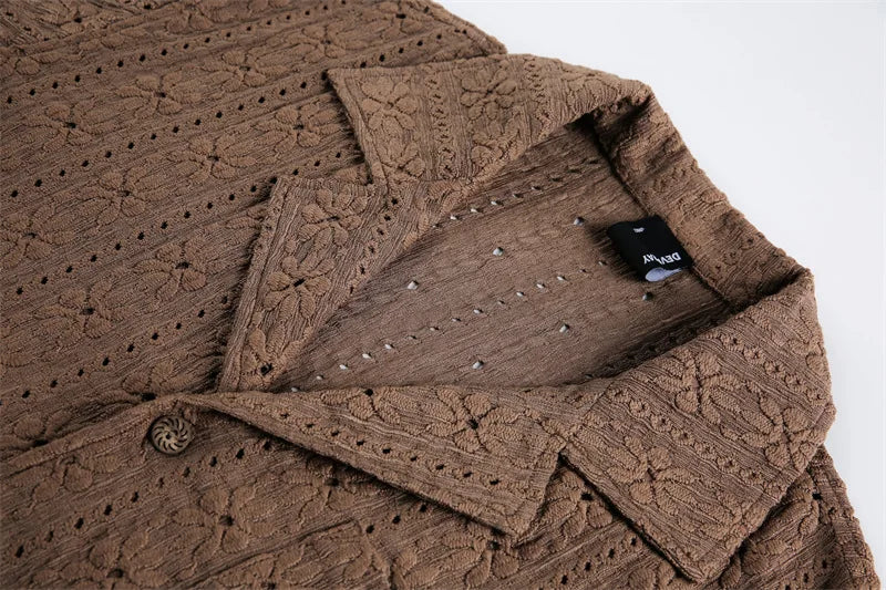 2026 New Hawaiian Vacation Style Maillard Jacquard Hollow Out Cuban Collar Short Sleeved Shirt Loose Five Quarter Sleeved Shirt