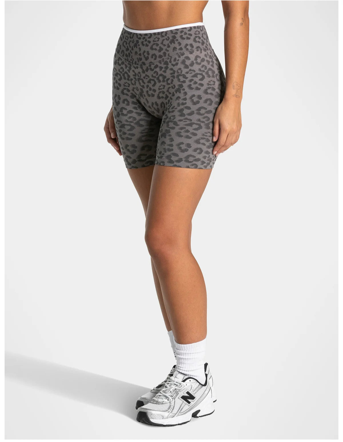 Leopard Print Yoga Shorts Women Seamless High Waist Workout Shorts Fitness Yoga Lift Butt Fitness Yoga Gym Running Short Pants