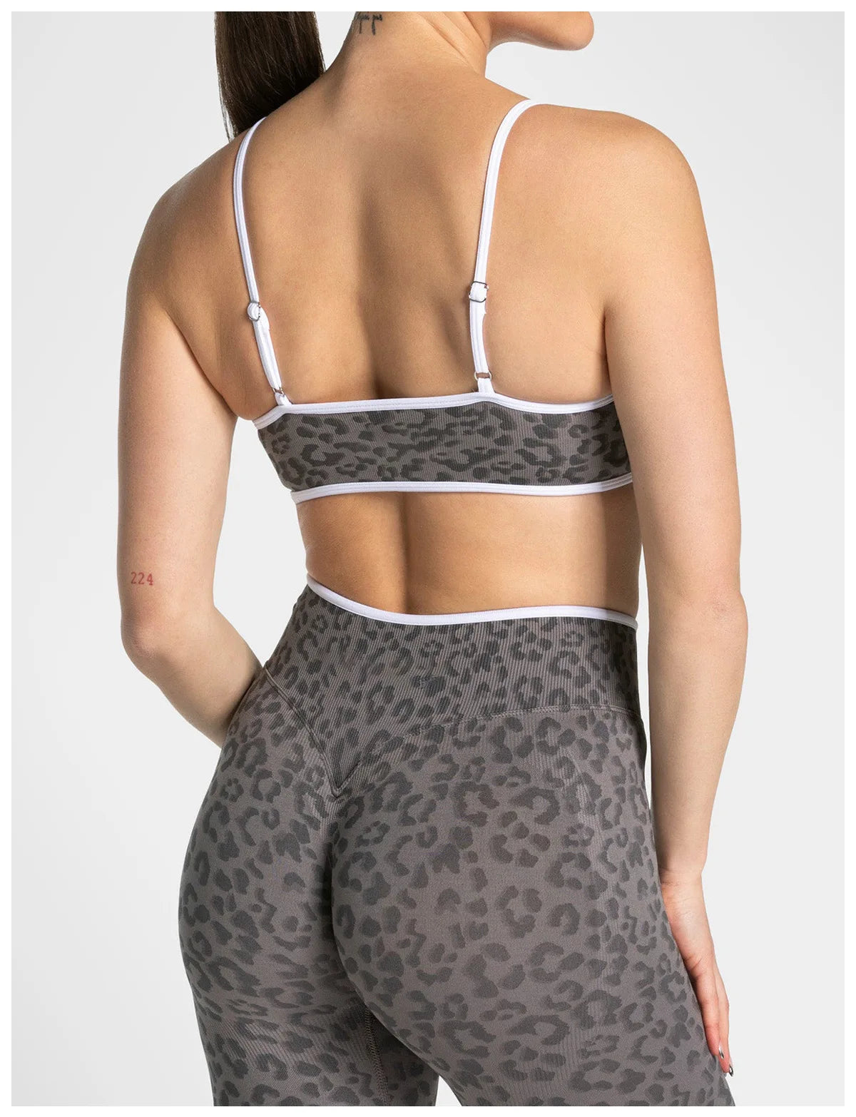 Women Seamless Tank Top Yoga Bra Hollow Breathable Sports Underwear Gym Fitness Top Yoga Vest Female Sexy Running Yoga Underwear