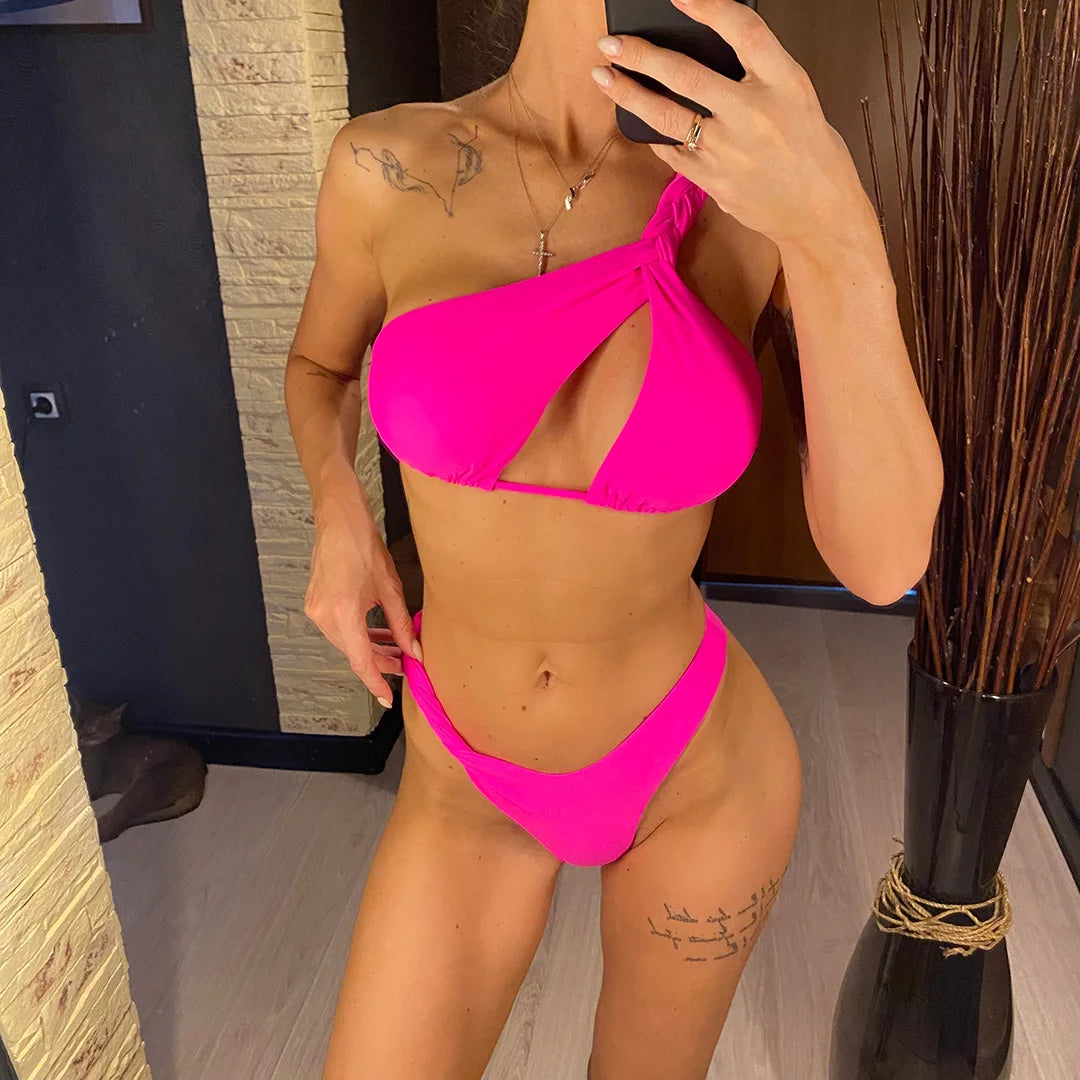 Sexy Cut Out One Shoulder Brazilian Bikini Women Swimwear Female Swimsuit Two-pieces Bikini set Bather Bathing Suit Swim V4515