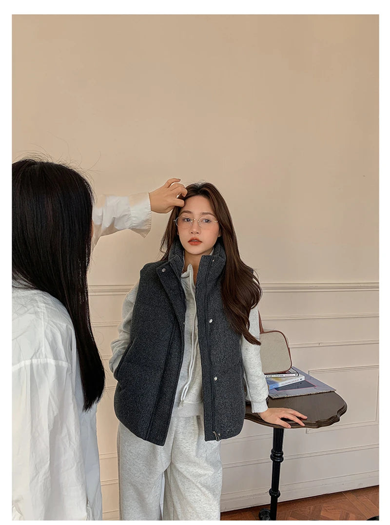 Short Down cotton Vest Women's 2025 Korean Fashion New Stand-up Sleeveless Zipper Student Vest Jacket Black Gray Waistcoat Tide