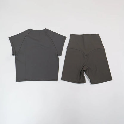 Summer Women's Two-Piece Fitness Set Woman's Short-Sleeve Quick-Dry Yoga Wear for Outdoor Running Sports Female 2Pcs Suit