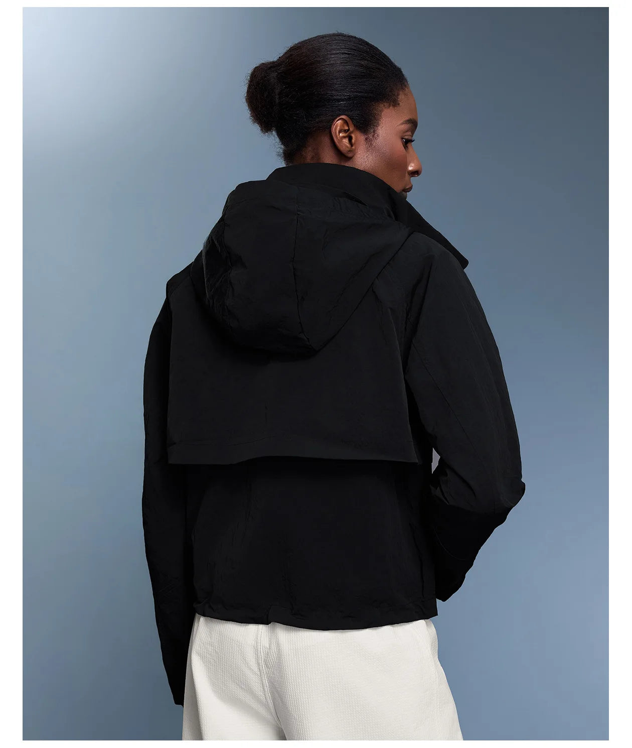 Custom LOGO women's autumn light and breathable waterproof trench coat stand-up collar hooded casual short pocket sports jacket