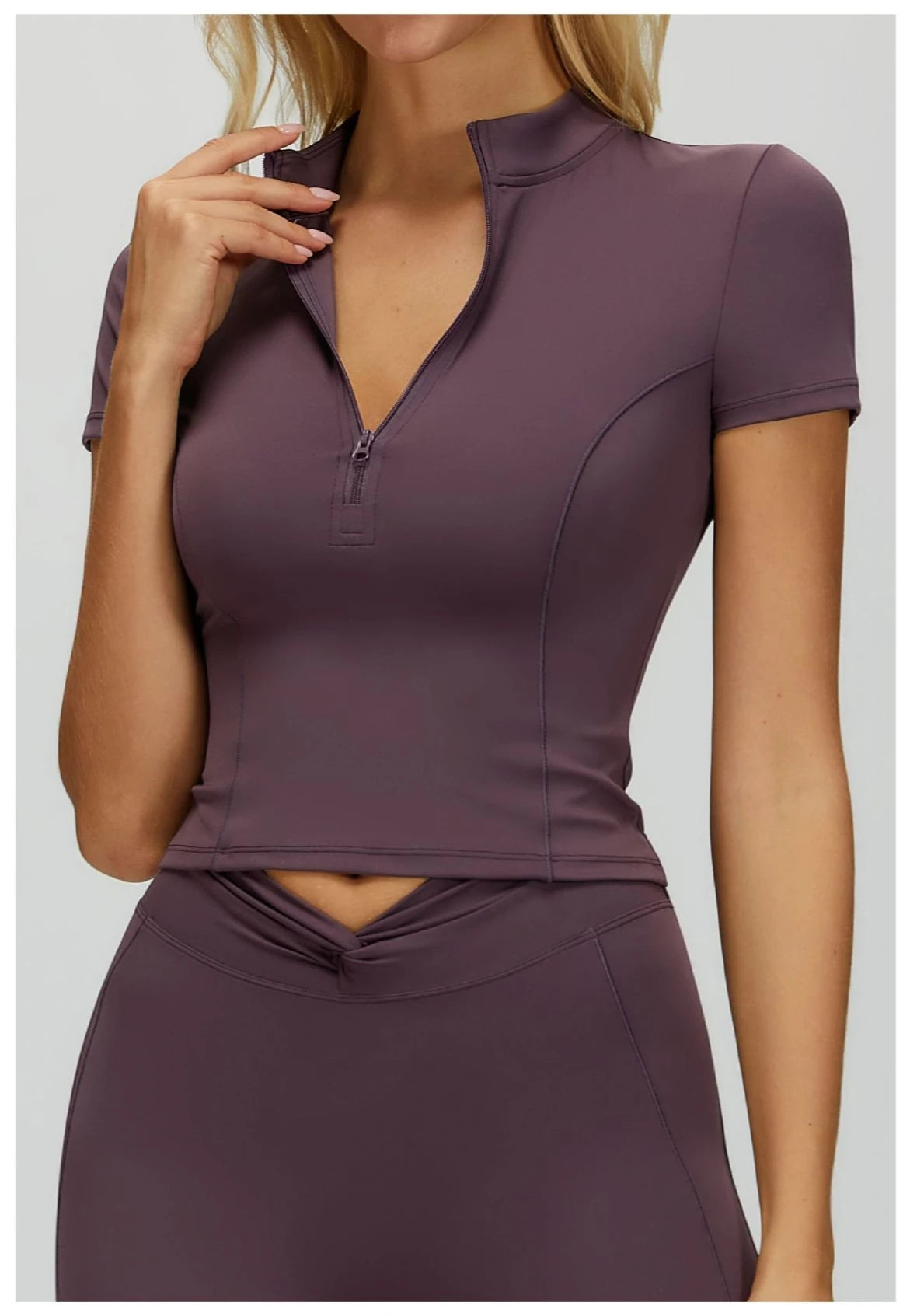 Custom LOGO Women's Yoga Short Sleeve Stand-up Neck Zipper Skinny Sports Short Sleeve Outdoor Running Fitness Top