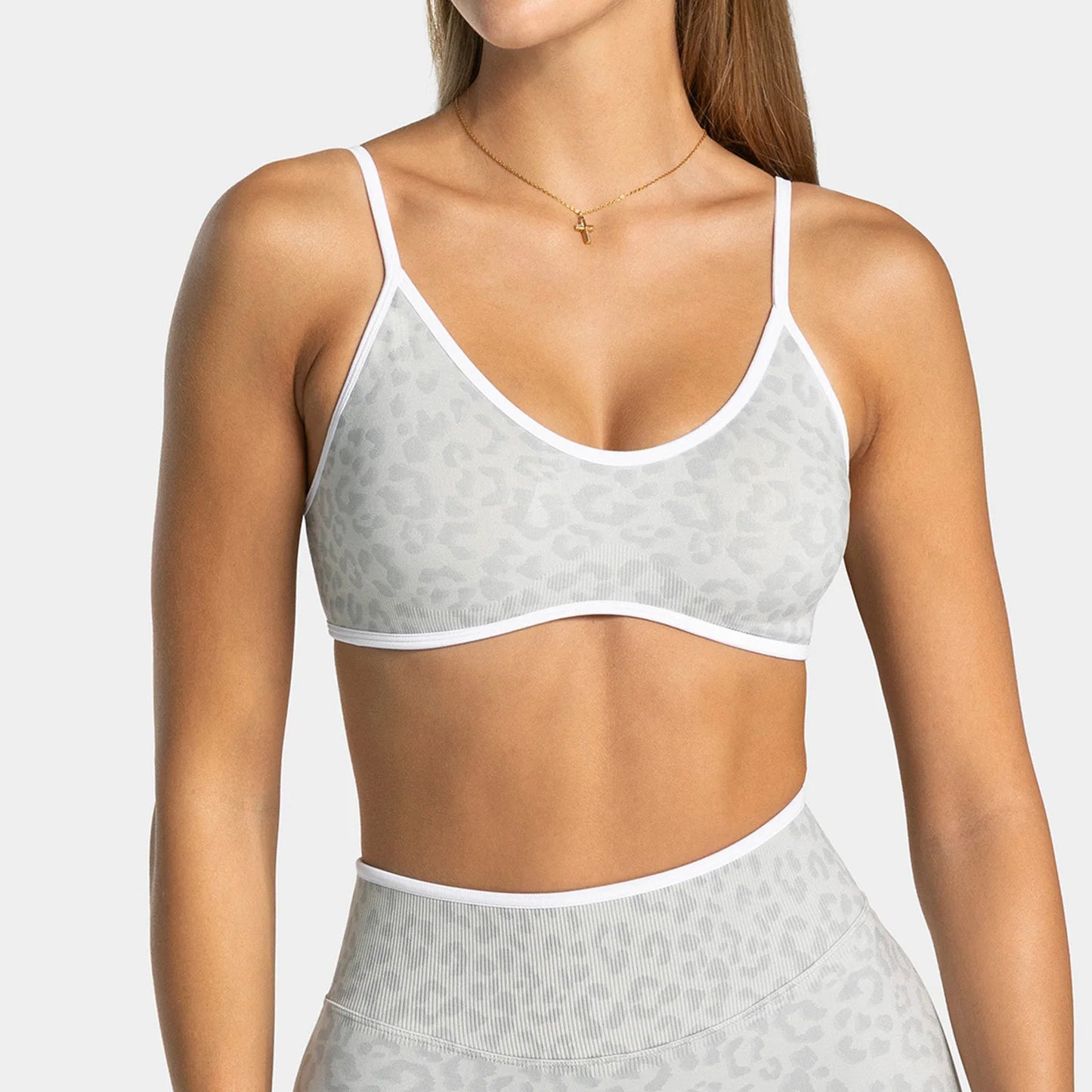 Women Seamless Tank Top Yoga Bra Hollow Breathable Sports Underwear Gym Fitness Top Yoga Vest Female Sexy Running Yoga Underwear