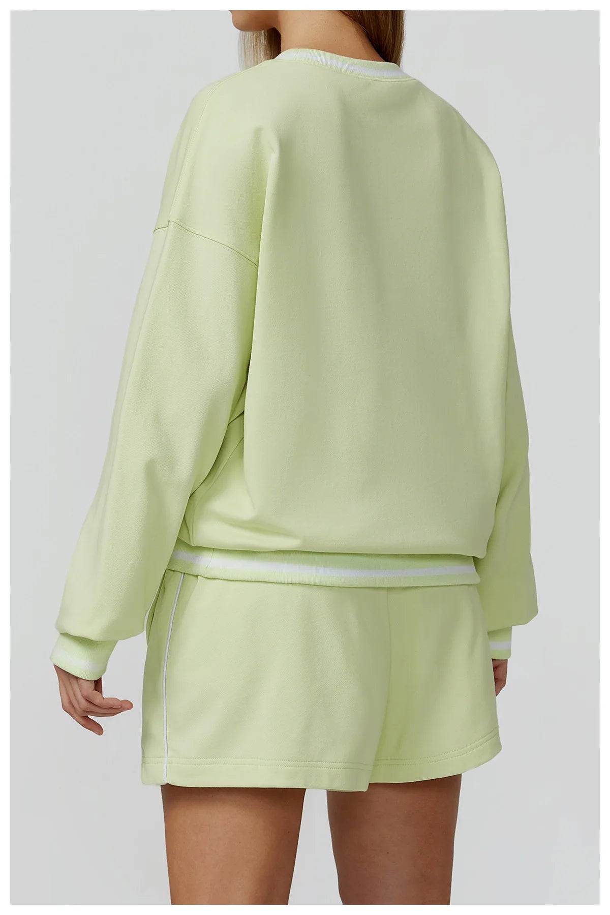 Women Long Sleeved New Winter Color Blocking Hoodie Outdoor Casual Running Sports Top Loose Round Neck Top Fashionable Hoodie