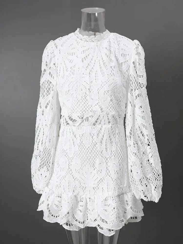 DEAT Fashion White Stand Collar Lantern Long Sleeve Water-soluble Lace Dress A-line Ruffle Hollow Party Mini Dresses Summer New