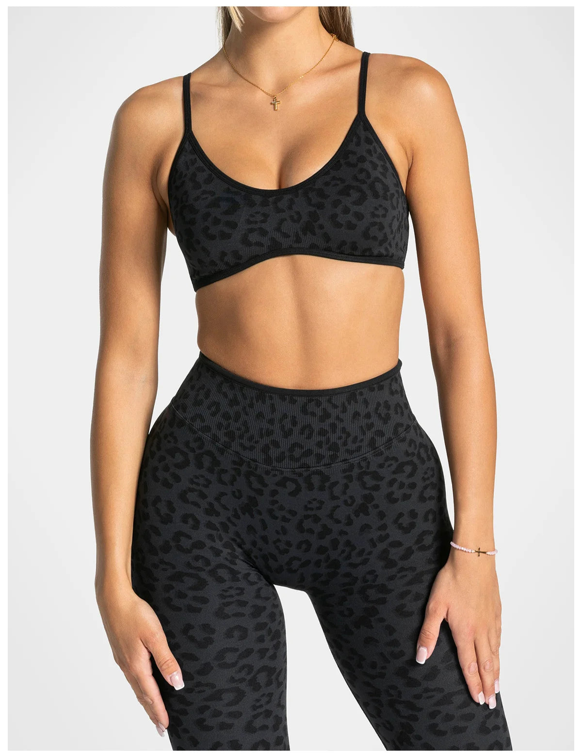 Women Seamless Tank Top Yoga Bra Hollow Breathable Sports Underwear Gym Fitness Top Yoga Vest Female Sexy Running Yoga Underwear
