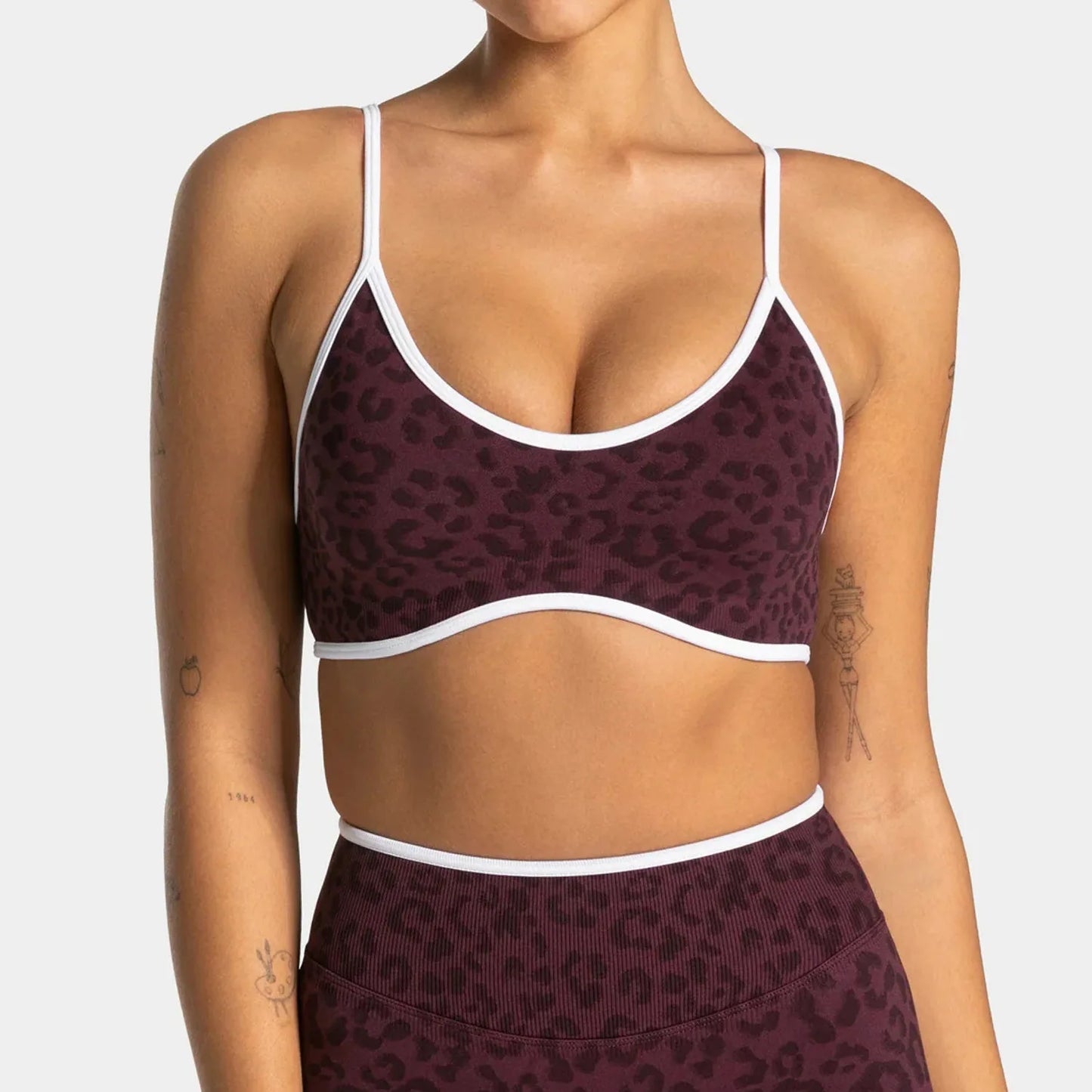Women Seamless Tank Top Yoga Bra Hollow Breathable Sports Underwear Gym Fitness Top Yoga Vest Female Sexy Running Yoga Underwear