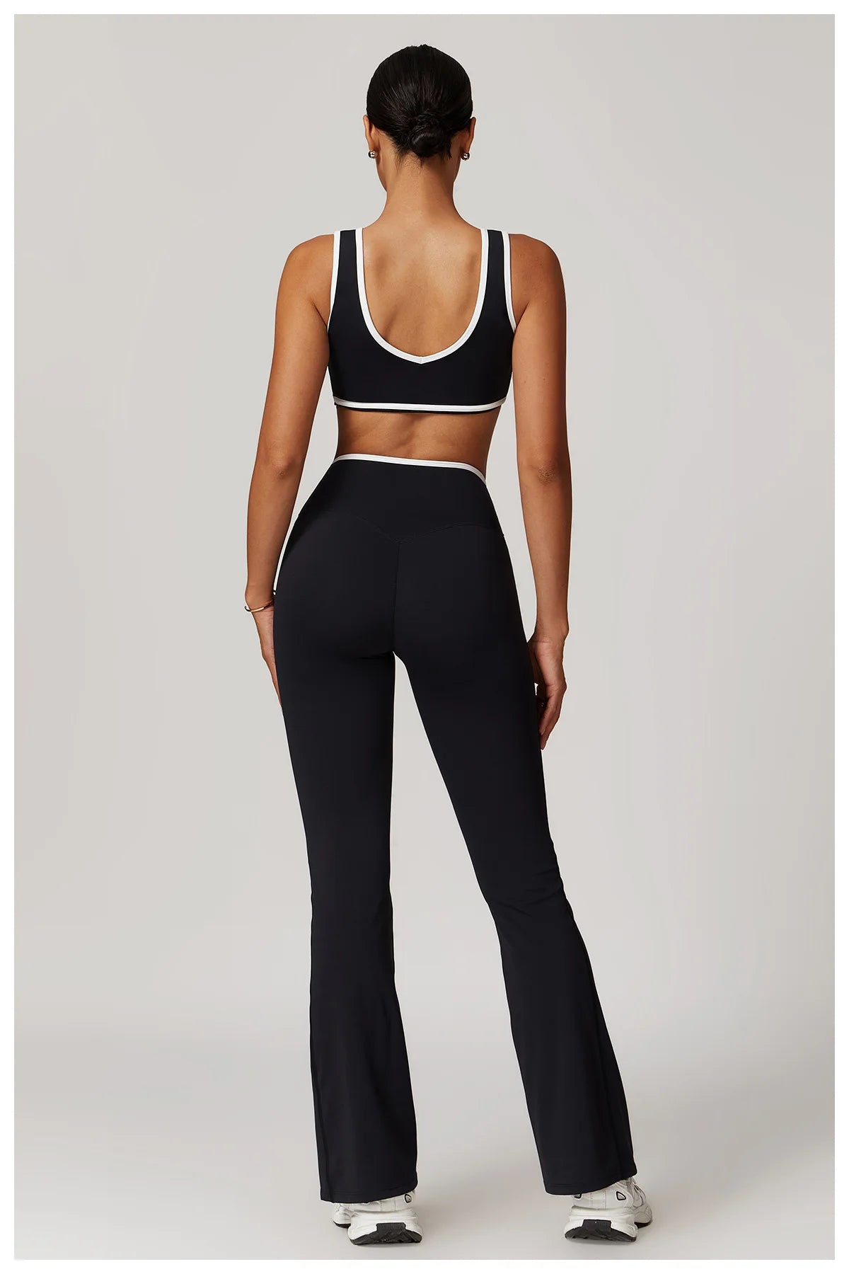 V-Neck Sports Bra Women Top Push Up Sport Underwear Yoga Vest Gym Crop Top Brassiere Fitness Top Workout Breathable Beauty Back