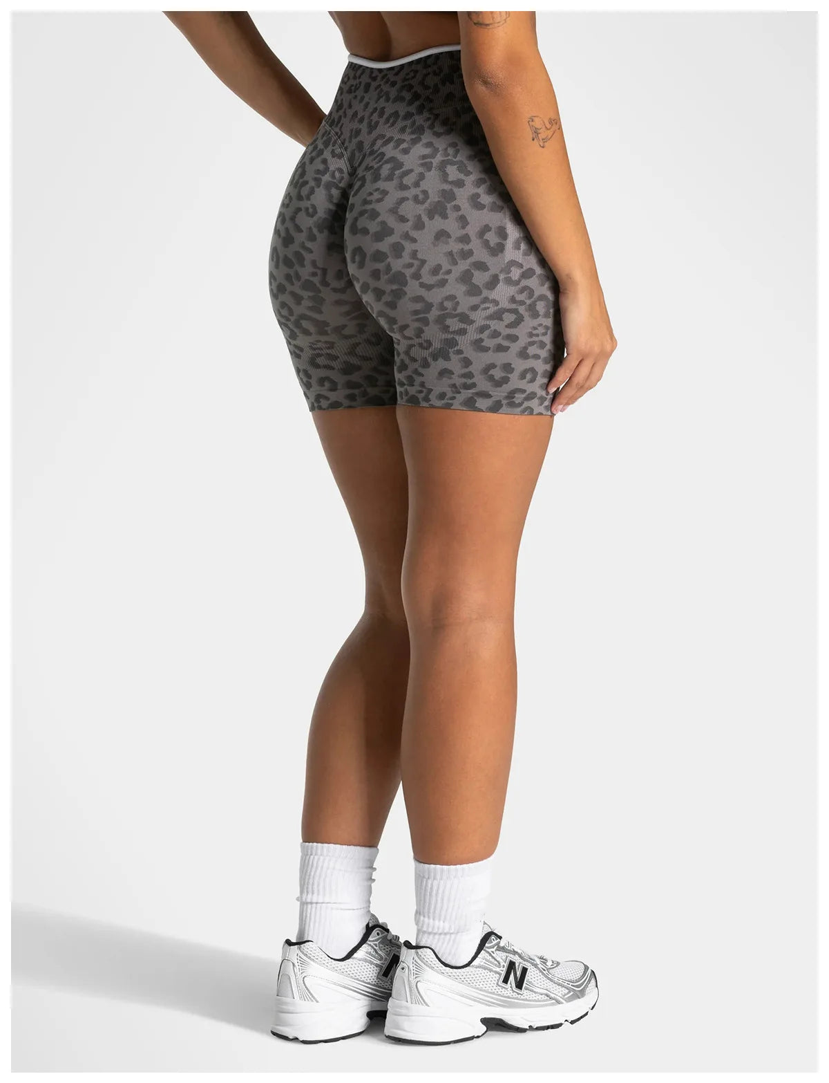 Leopard Print Yoga Shorts Women Seamless High Waist Workout Shorts Fitness Yoga Lift Butt Fitness Yoga Gym Running Short Pants