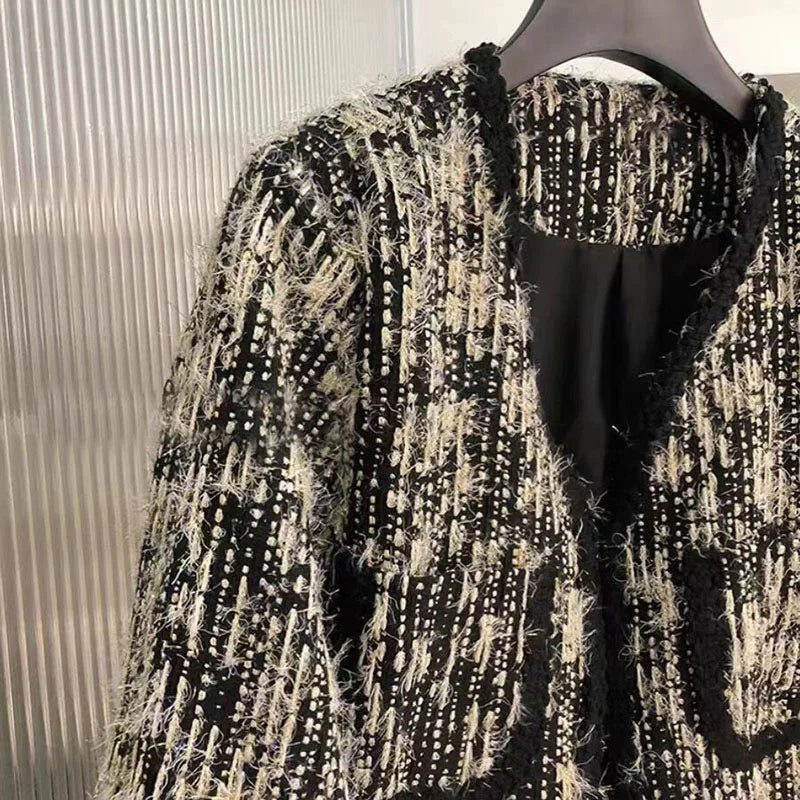 2025 New Contrast Patchwork Coat Woman High-End Fashion V-Neck Short Outwear Ladies Korean Chic Temperament Design Tweed Jacket