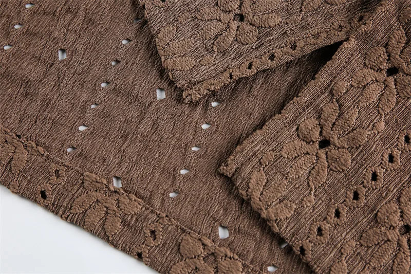 2026 New Hawaiian Vacation Style Maillard Jacquard Hollow Out Cuban Collar Short Sleeved Shirt Loose Five Quarter Sleeved Shirt