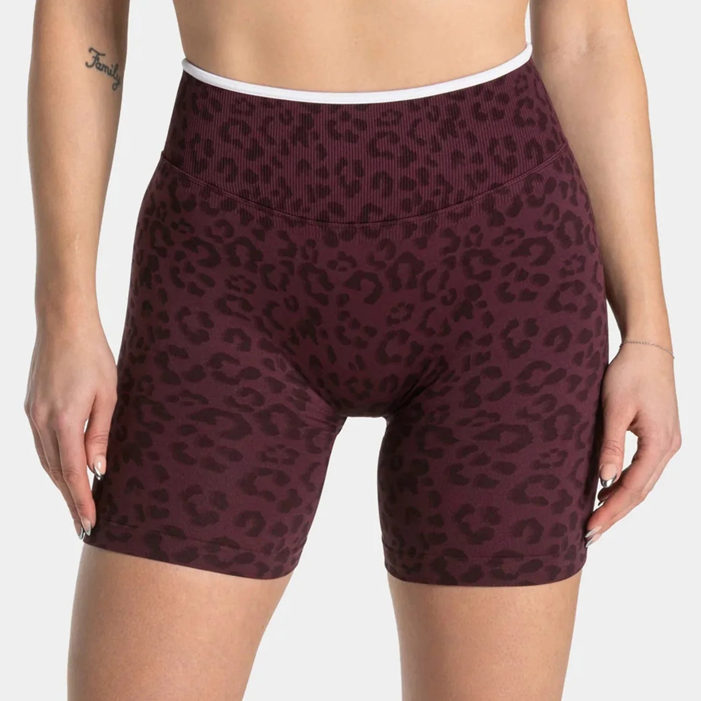 Leopard Print Yoga Shorts Women Seamless High Waist Workout Shorts Fitness Yoga Lift Butt Fitness Yoga Gym Running Short Pants