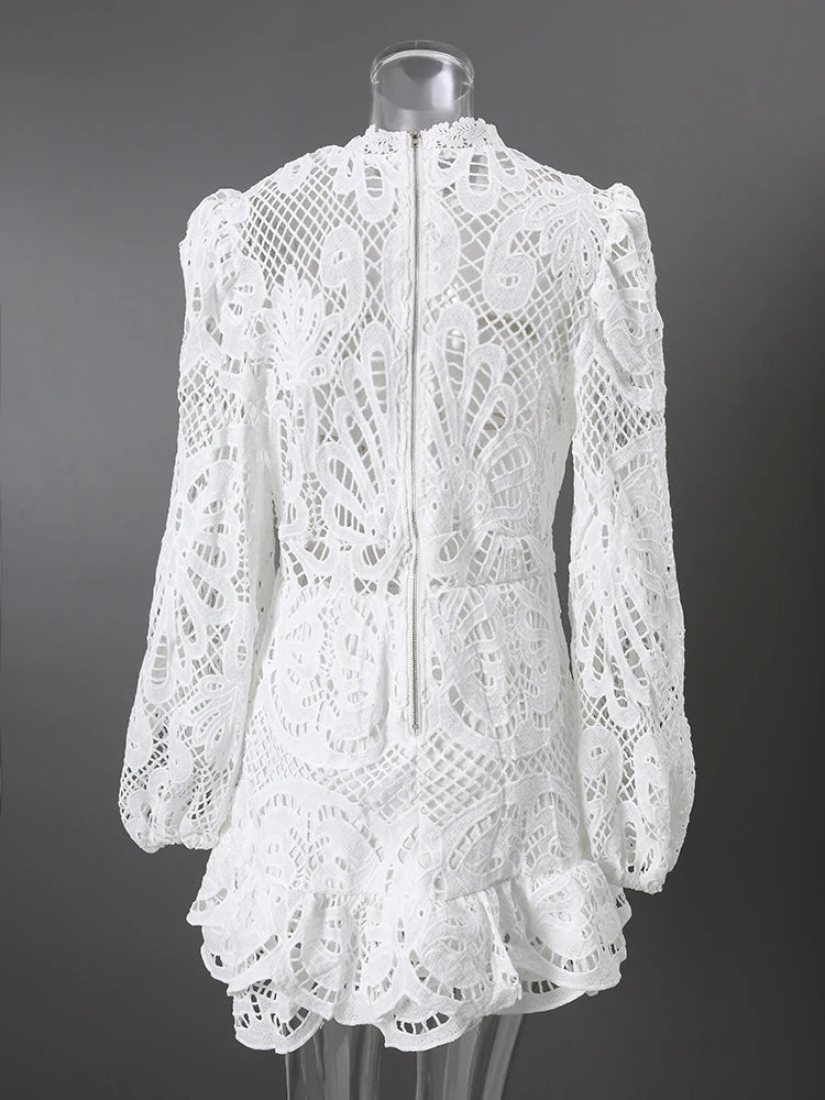 DEAT Fashion White Stand Collar Lantern Long Sleeve Water-soluble Lace Dress A-line Ruffle Hollow Party Mini Dresses Summer New